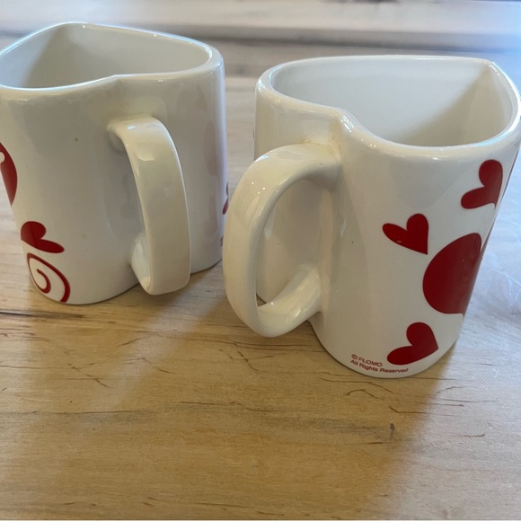 Vintage set of heart shaped coffee mugs EUC. HEARTS VALENTINES DAY - Picture 2 of 8